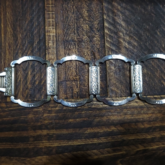 Brighton Large Link Bracelet - Picture 2 of 7